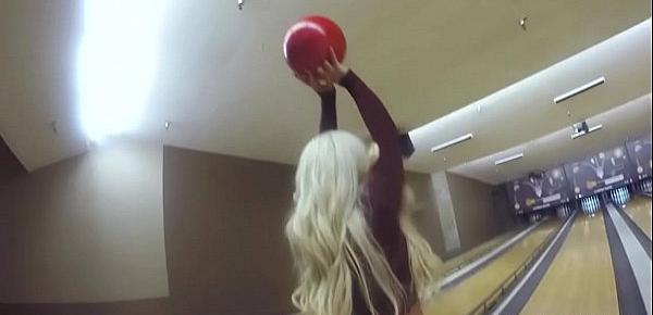  Thicc Brandi switches bowling balls for real ones